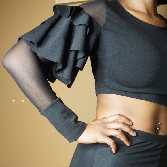 Crop Ruffle Top - Picture 4 of 5